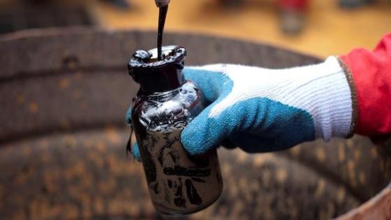 Zoom sur les détails : Les réductions de production de l&rsquo;OPEP+ font grimper les prix du pétrole brut acide dans le monde entier