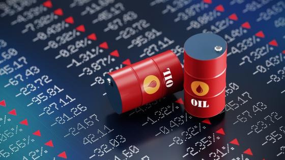 Les prix du pétrole chutent, la décision de la Fed sur les taux d’intérêt est en ligne de mire