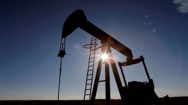 Rien ne va aux USA : Le pétrole glisse alors que les pourparlers sur la dette s’arrêtent, la Fed met en garde contre une inflation élevée